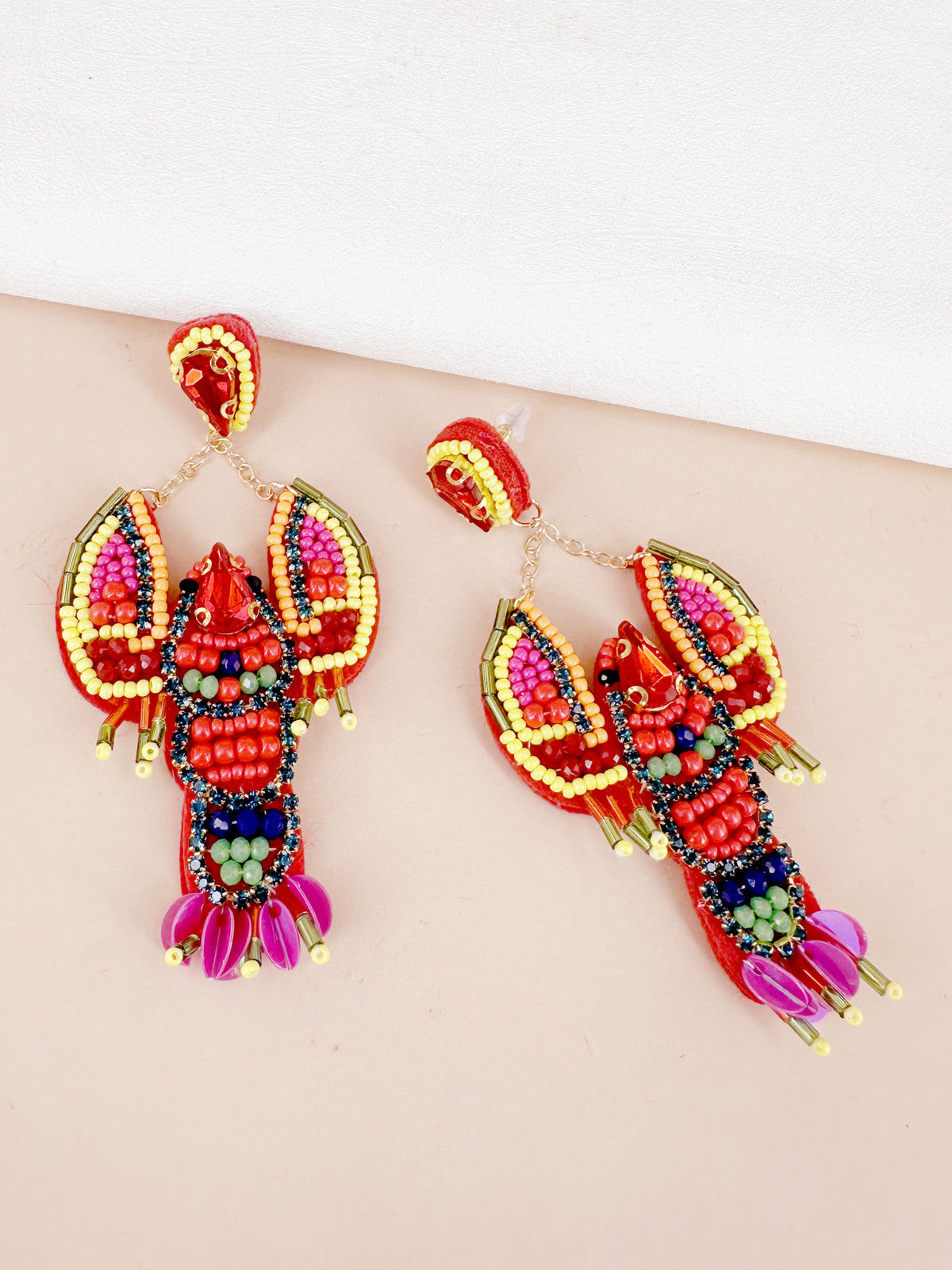 D Bijoux Hand-embroidered lobster earrings Multicolor TU