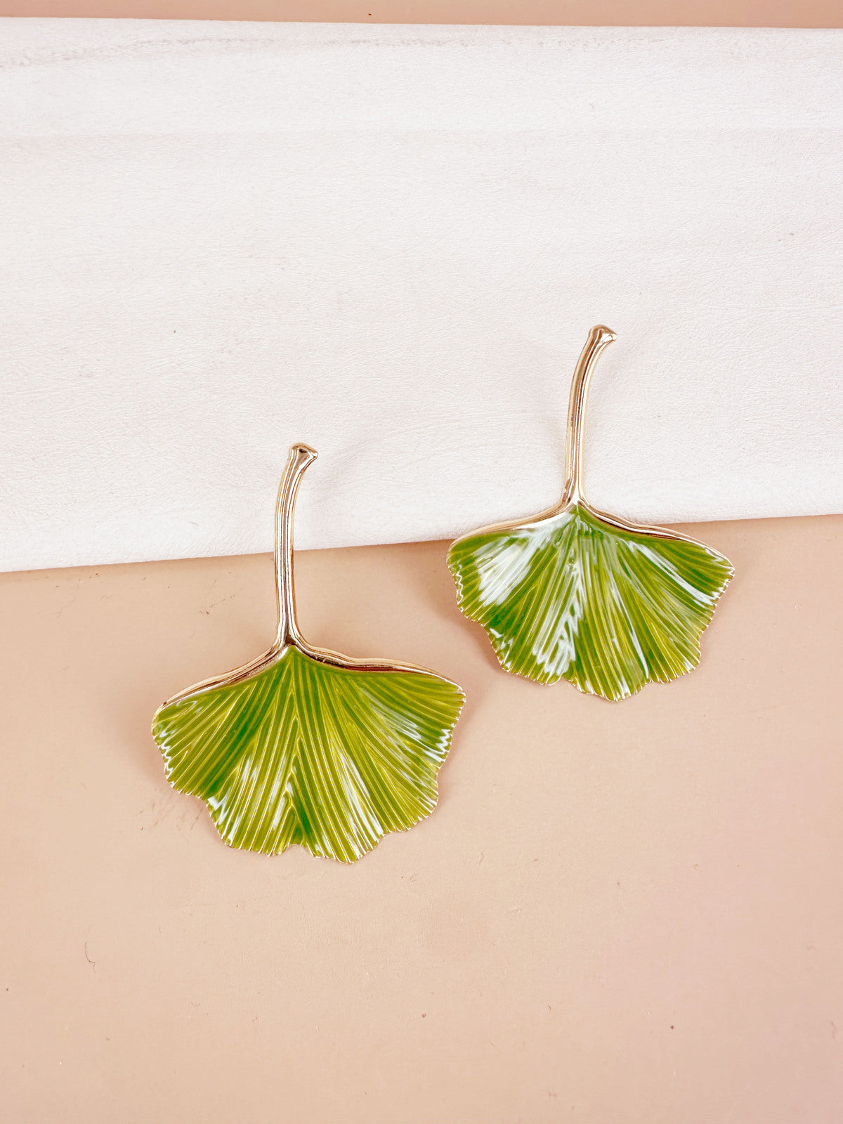 D Bijoux Ginkgo leaf earrings Green TU