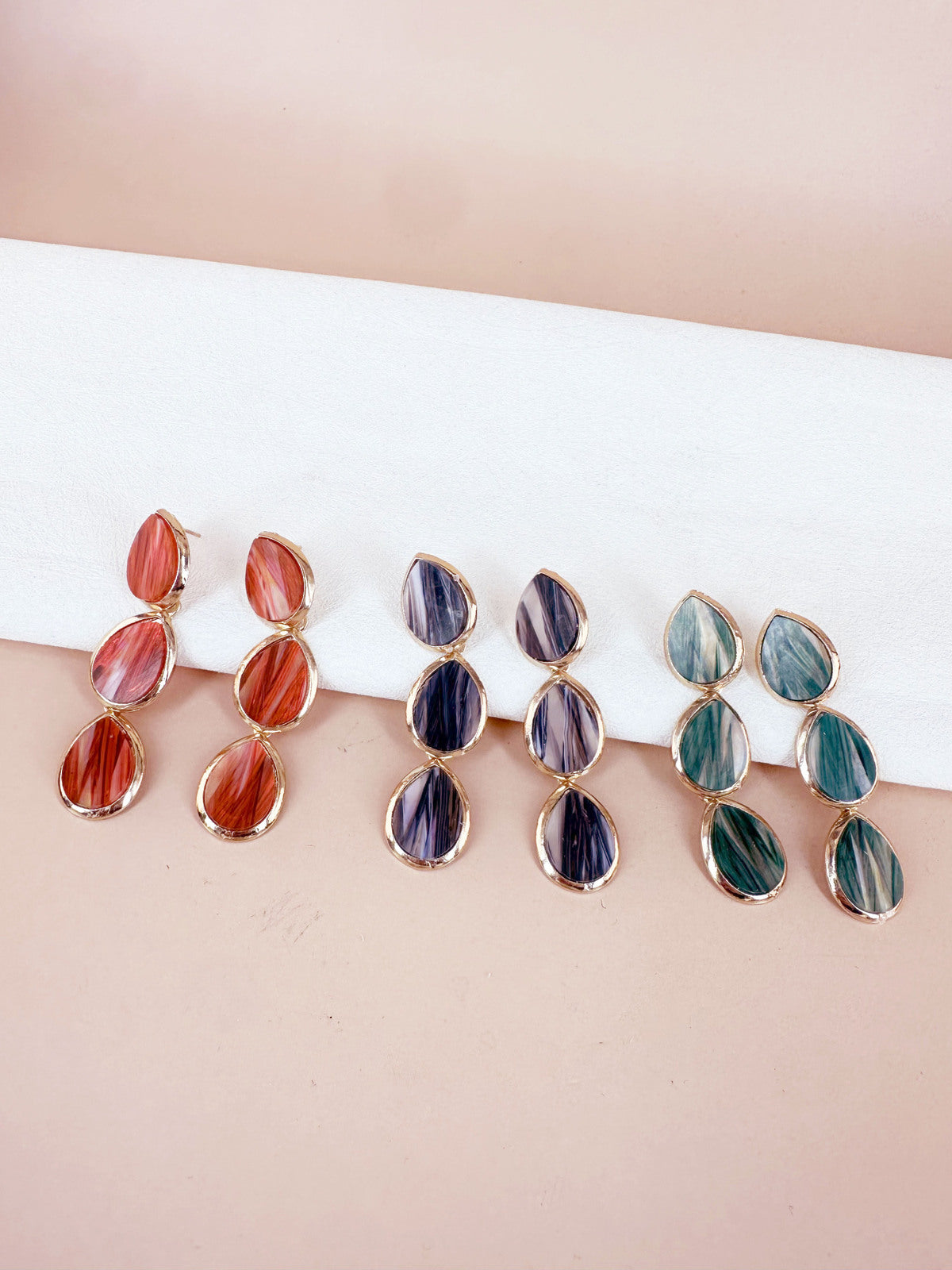 D Bijoux Dangling earrings with marbled patterns Pacific TU