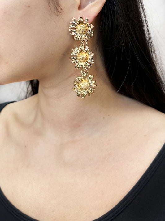 D Bijoux Metal hanging earrings with pearls Golden TU