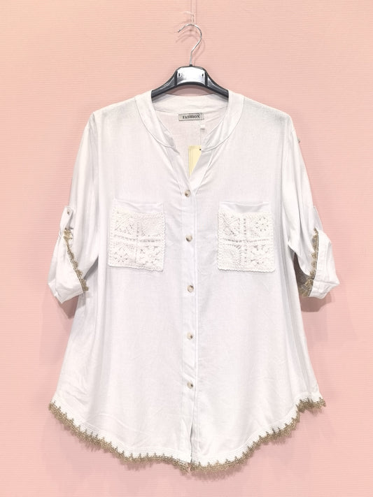 New Sunshine Loose shirt with lace details White TU