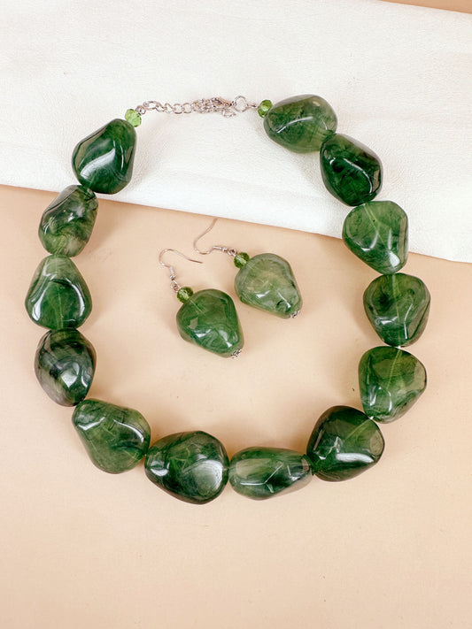 D Bijoux Chunky resin bead necklace Green TU