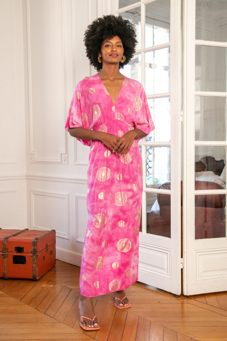 Last Queen Long dress with gold print, backless with batwing sleeves Pink Flash S