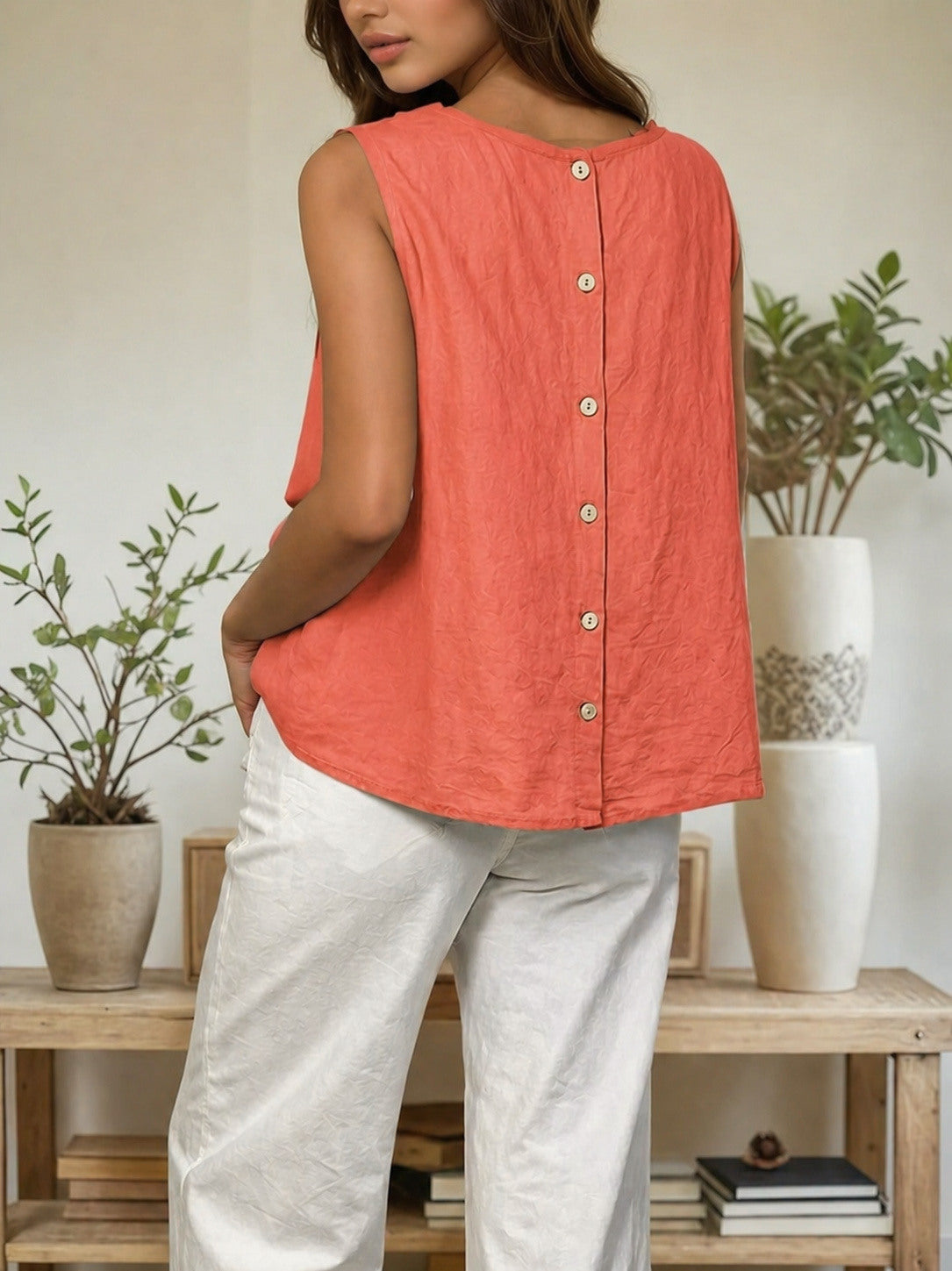 Zafa Flowy viscose top with a fully buttoned back Coral TU
